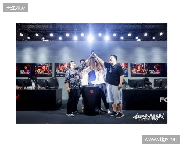 与好友并肩!你的电竞梦想从卓威高校对抗赛启航! 与好友并肩!你的电竞梦想从卓威高校对抗赛启航!